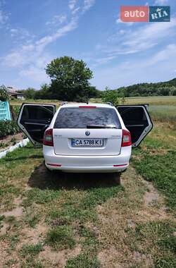 Универсал Skoda Octavia 2012 в Звенигородке