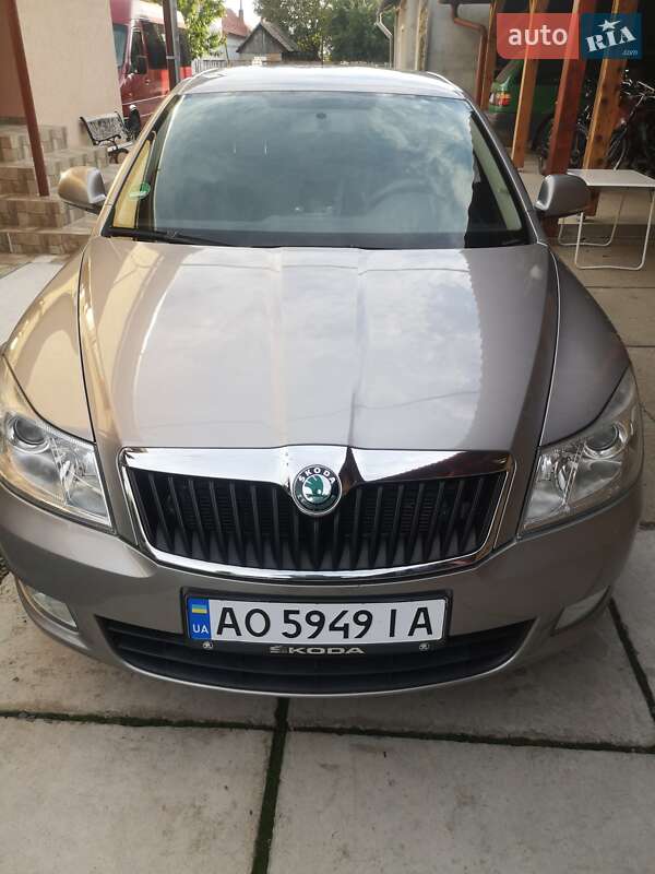 Ліфтбек Skoda Octavia 2011 в Ужгороді