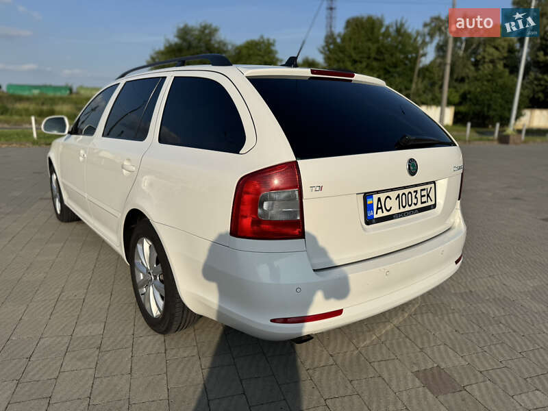 Універсал Skoda Octavia 2012 в Володимирі