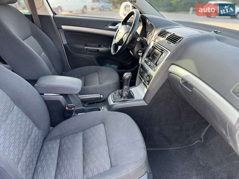 Універсал Skoda Octavia 2012 в Володимирі