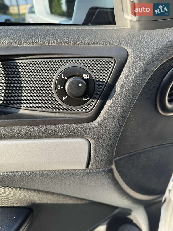 Універсал Skoda Octavia 2012 в Володимирі