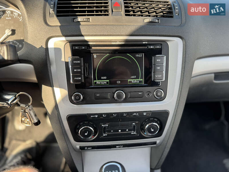 Універсал Skoda Octavia 2012 в Володимирі