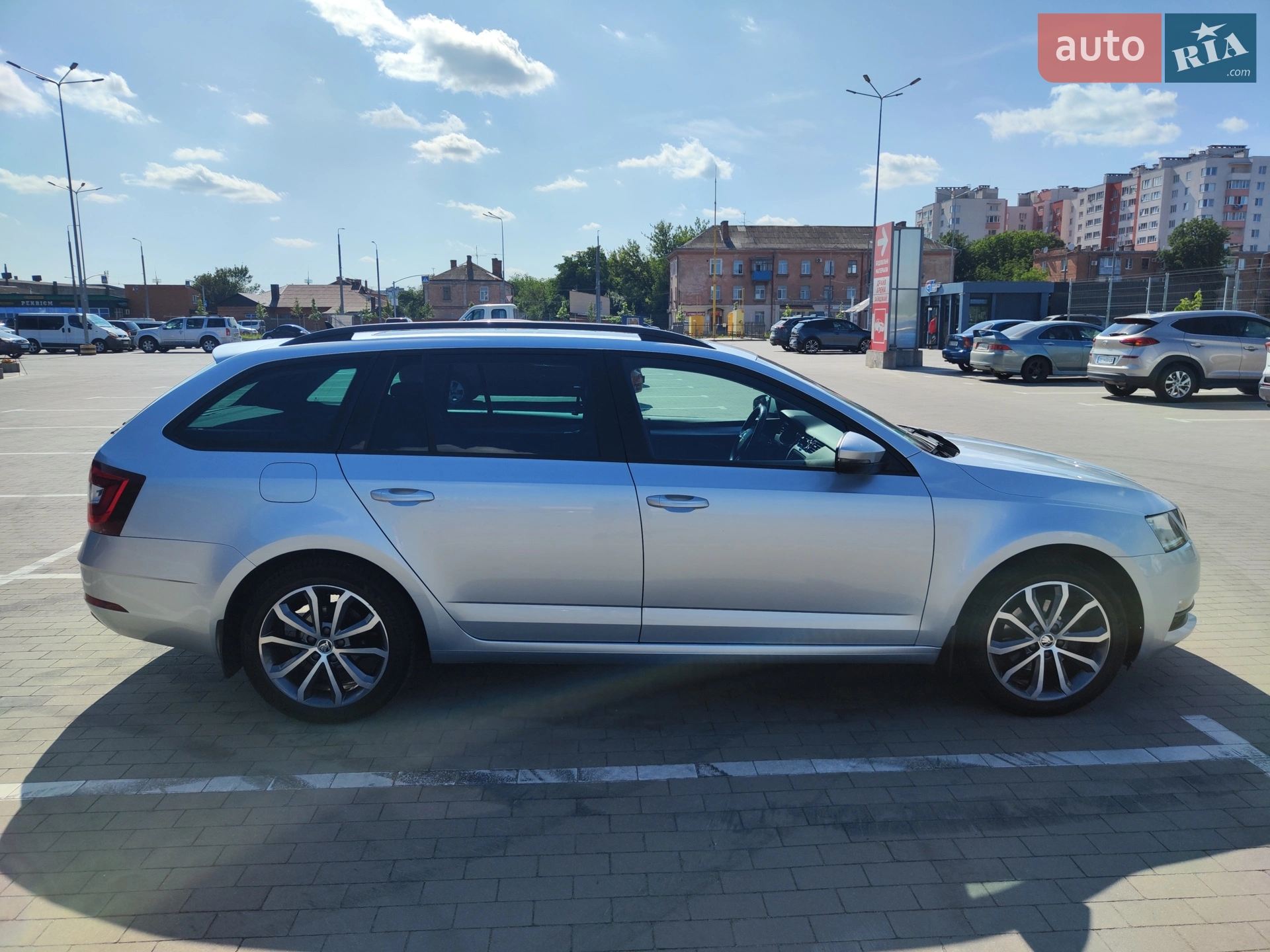 2017 Skoda Octavia - мініатюра 9
