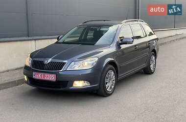 Універсал Skoda Octavia 2010 в 