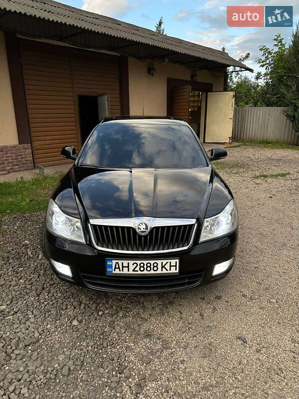 Ліфтбек Skoda Octavia 2009 в 