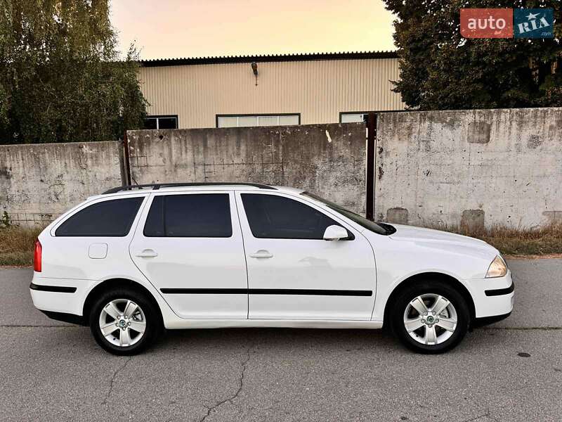 Универсал Skoda Octavia 2008 в Умани