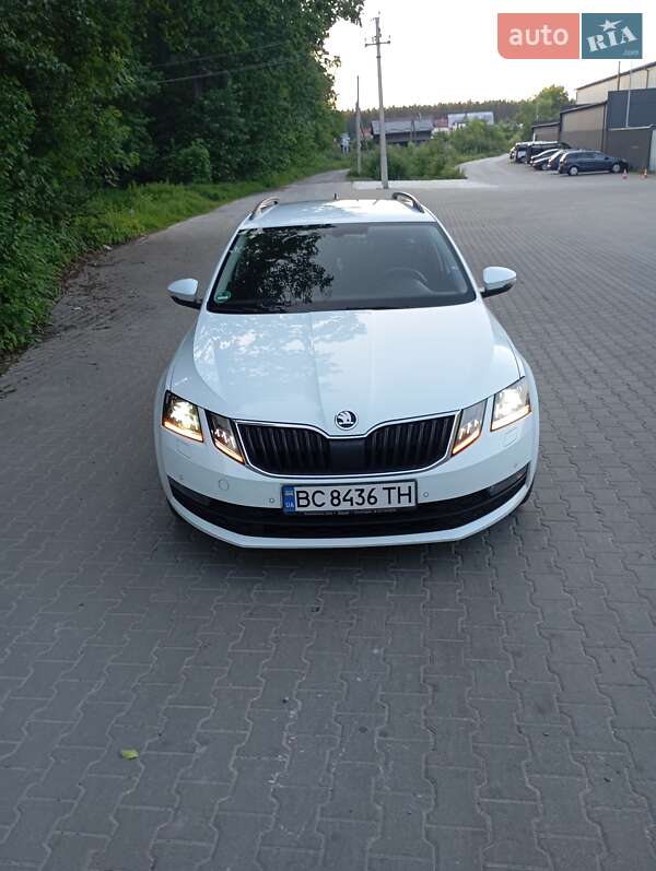 Универсал Skoda Octavia 2018 в Городке