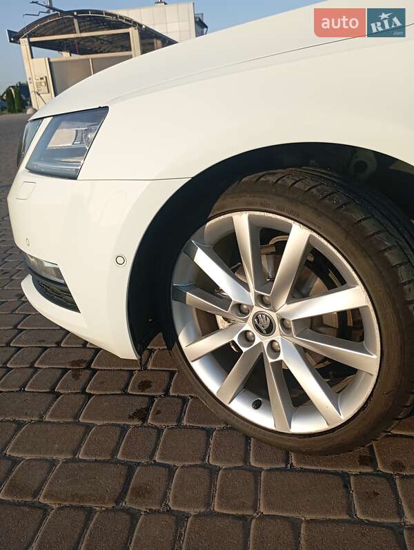 Универсал Skoda Octavia 2018 в Городке