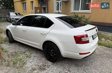 Лифтбек Skoda Octavia 2014 в 