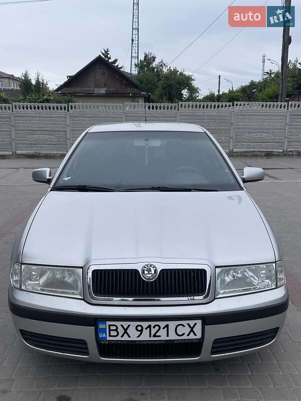 Лифтбек Skoda Octavia 2006 в Теофиполе