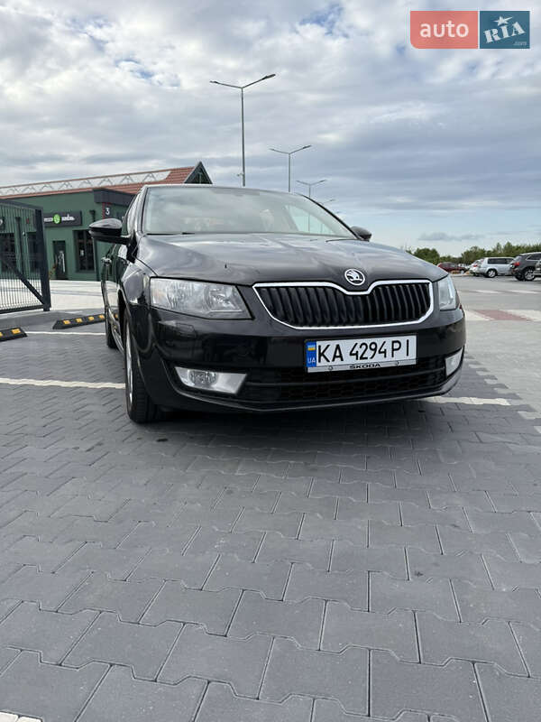 Лифтбек Skoda Octavia 2013 в 