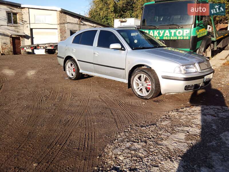 Седан Skoda Octavia 2008 в Львові