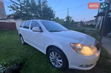 Універсал Skoda Octavia 2012 в Любомлі