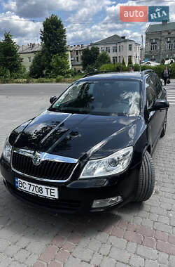 Универсал Skoda Octavia 2012 в Золочеве
