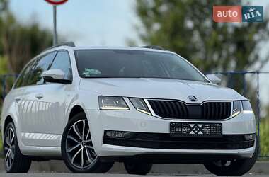 Універсал Skoda Octavia 2020 в Дрогобичі