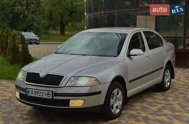Лифтбек Skoda Octavia 2005 в Чернигове