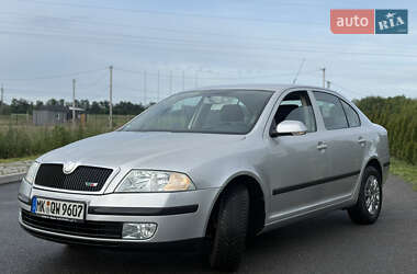 Лифтбек Skoda Octavia 2005 в 
