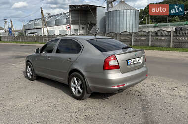 Лифтбек Skoda Octavia 2011 в 