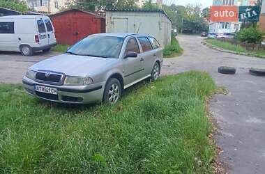 Универсал Skoda Octavia 2002 в Золочеве