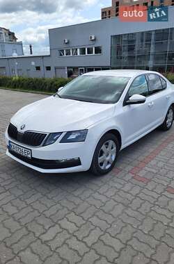 Лифтбек Skoda Octavia 2017 в Луцке