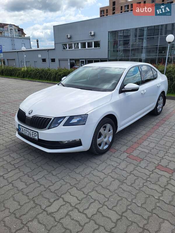 Лифтбек Skoda Octavia 2017 в 