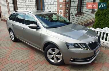 Універсал Skoda Octavia 2019 в Звягелі