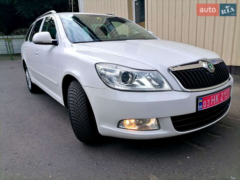 Универсал Skoda Octavia 2012 в Одессе