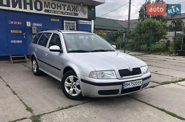 Универсал Skoda Octavia 2009 в Ромнах