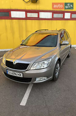 Универсал Skoda Octavia 2010 в Прилуках