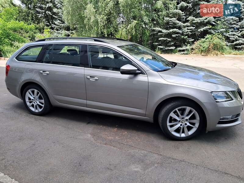 Универсал Skoda Octavia 2017 в Умани