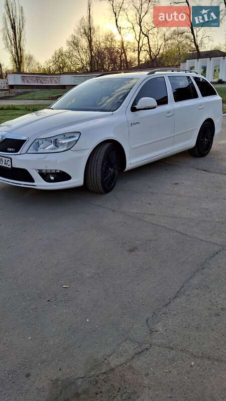 Універсал Skoda Octavia 2009 в Покровському