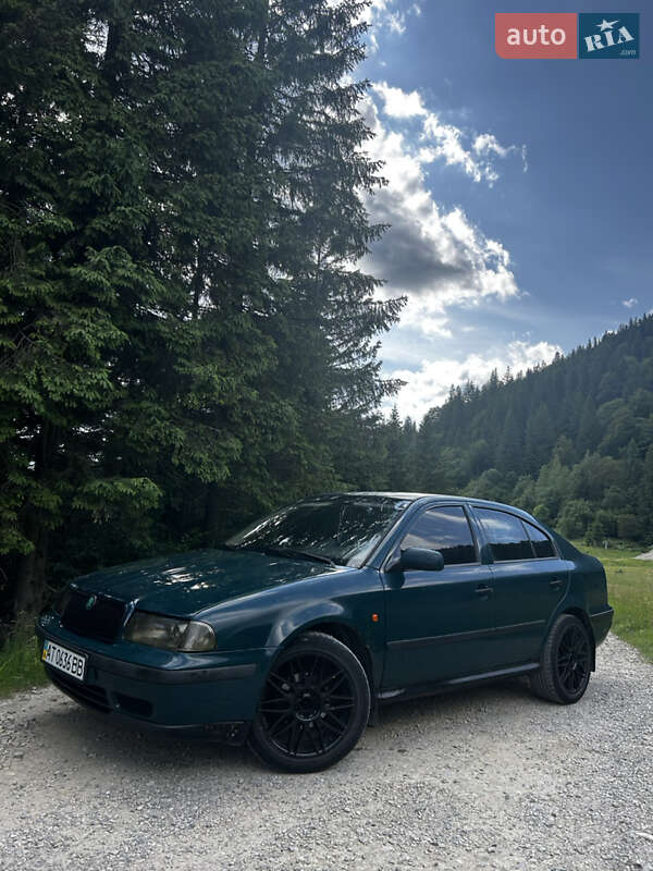Лифтбек Skoda Octavia 1997 в Ворохте