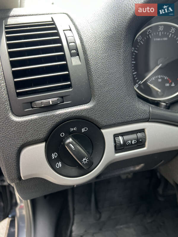 Универсал Skoda Octavia 2012 в Софиевской Борщаговке