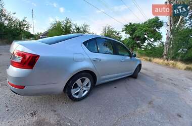 Лифтбек Skoda Octavia 2013 в 