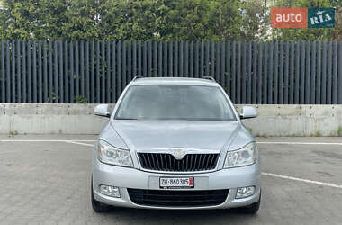 Універсал Skoda Octavia 2010 в 