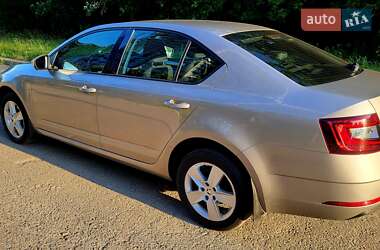 Лифтбек Skoda Octavia 2017 в 