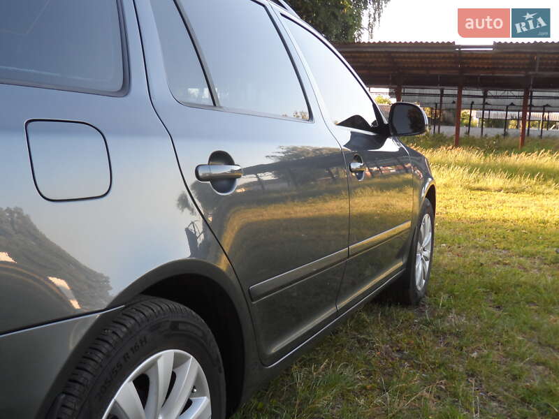 Універсал Skoda Octavia 2012 в Умані