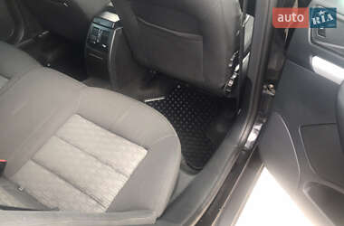 Універсал Skoda Octavia 2011 в 