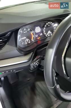 Ліфтбек Skoda Octavia 2022 в 