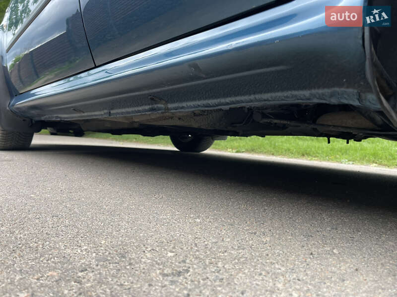 Лифтбек Skoda Octavia 2004 в Умани