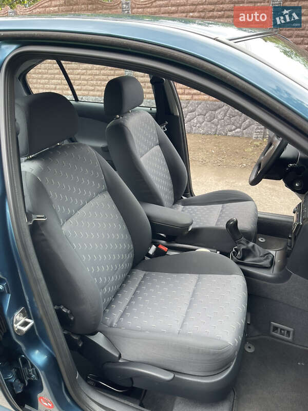 Лифтбек Skoda Octavia 2004 в Умани