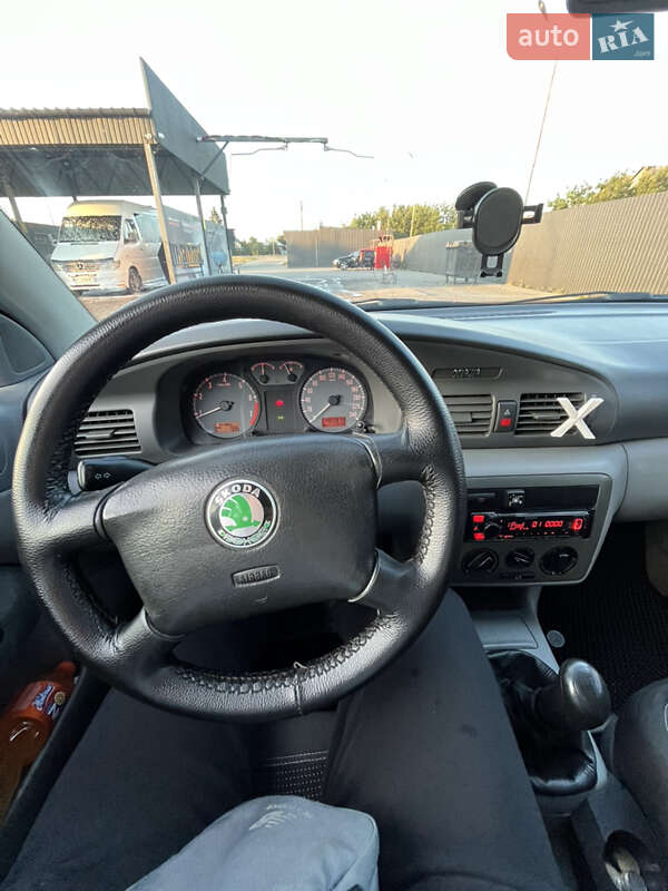 Ліфтбек Skoda Octavia 1998 в Черкасах