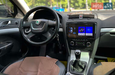 Универсал Skoda Octavia 2011 в 