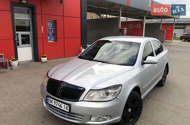Лифтбек Skoda Octavia 2011 в Калуше