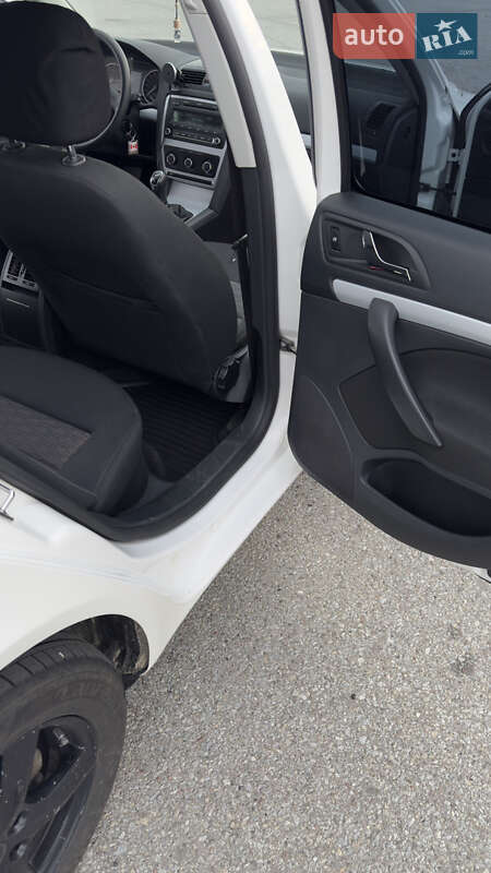 Лифтбек Skoda Octavia 2011 в Пустомытах