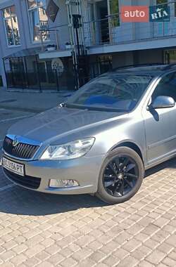 Універсал Skoda Octavia 2012 в Новояворівську