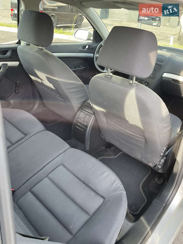 Универсал Skoda Octavia 2005 в Ровно