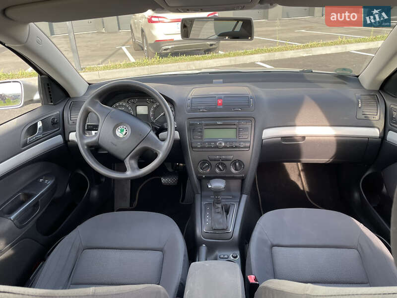 Универсал Skoda Octavia 2005 в Ровно