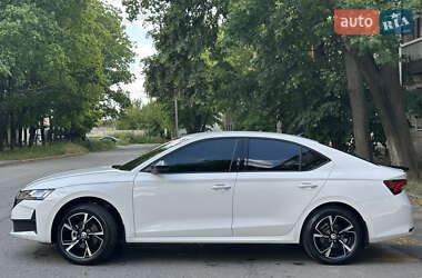 Ліфтбек Skoda Octavia 2024 в 