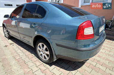 Ліфтбек Skoda Octavia 2006 в 